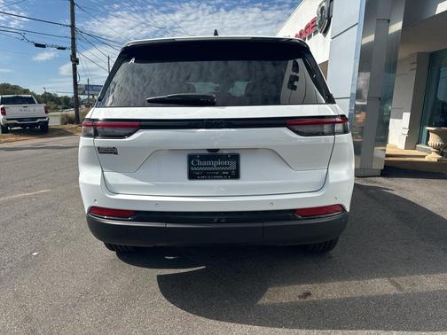2024 Jeep Grand Cherokee Altitude