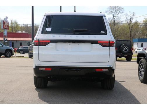 2024 Jeep Wagoneer Series I 4x2