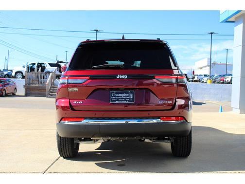 2025 Jeep Grand Cherokee Laredo