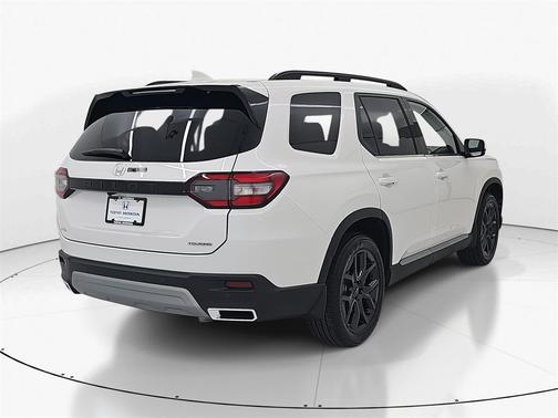 2025 Honda Pilot Touring+