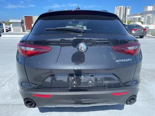 2022 Alfa Romeo Stelvio Sprint