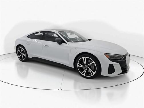 2024 Audi e-tron GT Premium Plus