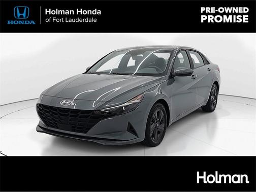 2022 Hyundai ELANTRA SEL