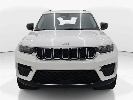 2022 Jeep Grand Cherokee Laredo