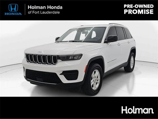 2022 Jeep Grand Cherokee Laredo