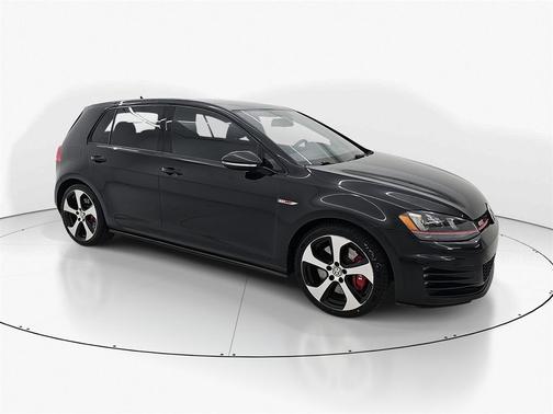 2016 Volkswagen Golf GTI 2.0T SE w/Performance Package 4-Door