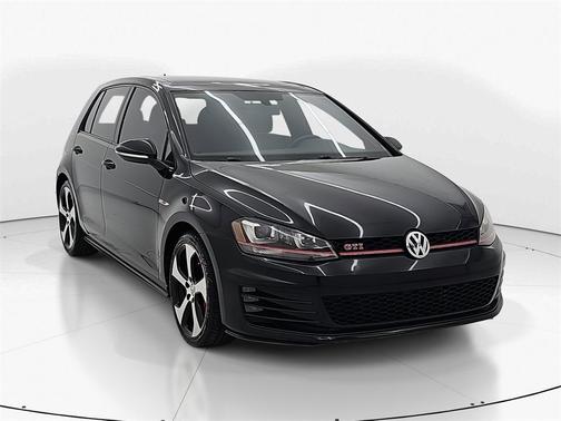 2016 Volkswagen Golf GTI 2.0T SE w/Performance Package 4-Door