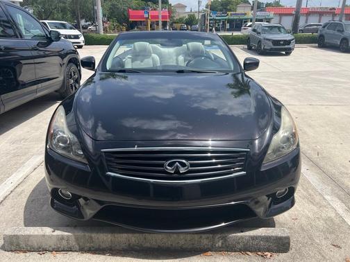 2014 INFINITI Q60 Base