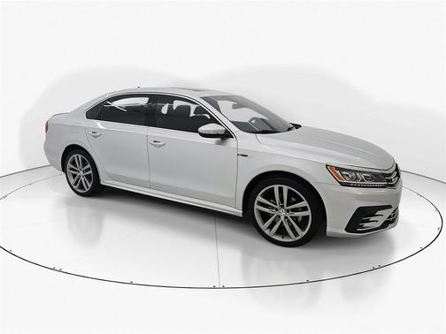 2019 Volkswagen Passat 2.0T SE R-Line
