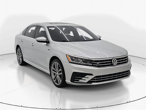 2019 Volkswagen Passat 2.0T SE R-Line