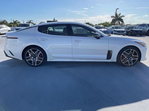 2022 Kia Stinger GT2