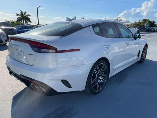 2022 Kia Stinger GT2
