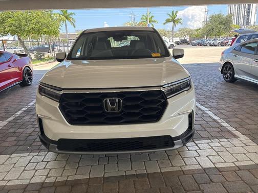 2023 Honda Pilot EX-L 8-Passenger