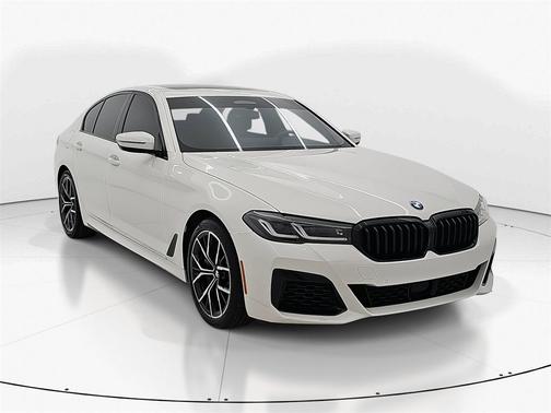 2022 BMW 540 i