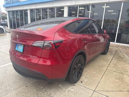 2024 Tesla Model Y Long Range
