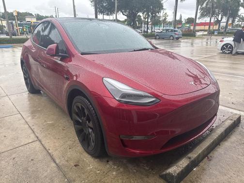 2024 Tesla Model Y Long Range