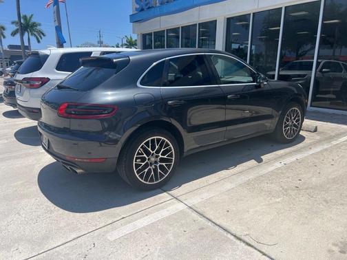 2018 Porsche Macan S