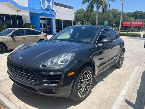 2018 Porsche Macan S