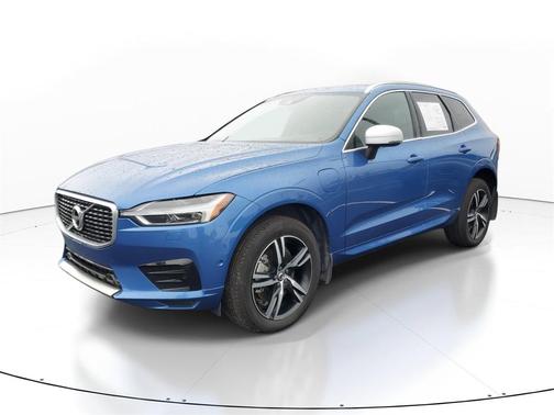 2019 Volvo XC60 Recharge Plug-In Hybrid T8 R-Design