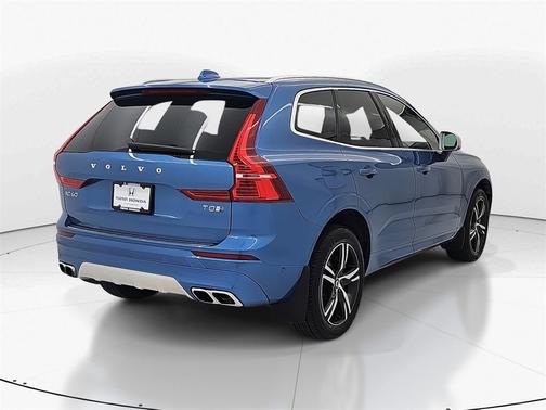2019 Volvo XC60 Recharge Plug-In Hybrid T8 R-Design
