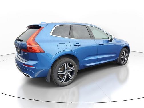 2019 Volvo XC60 Recharge Plug-In Hybrid T8 R-Design