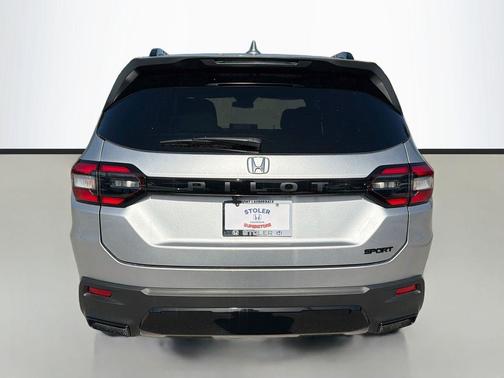 Solar Silver Metallic 2026 Honda Pilot Sport
