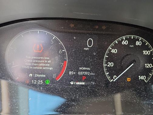 Nordic Forest Pearl 2024 Honda HR-V LX
