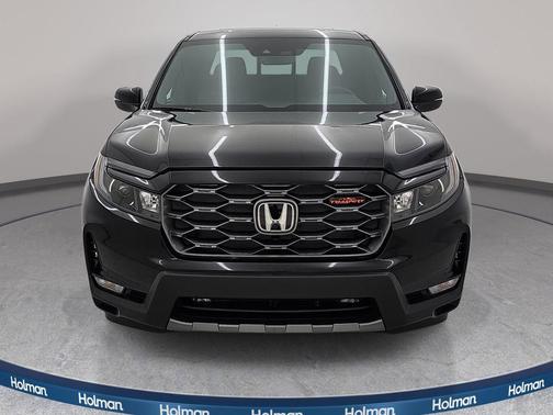 Crystal Black Pearl 2026 Honda Ridgeline TrailSport