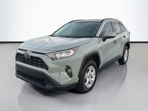 Lunar Rock 2019 Toyota RAV4 XLE