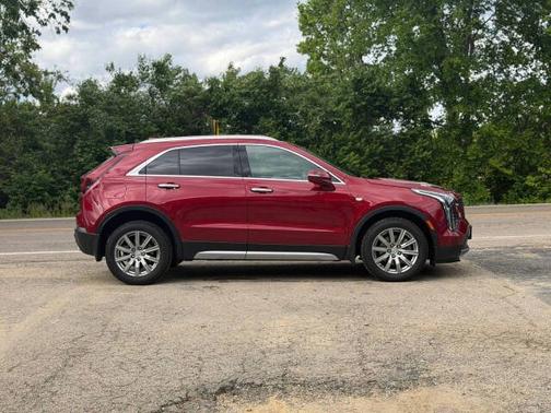 Red Horizon Tintcoat 2020 Cadillac XT4 AWD 4dr Premium Luxury