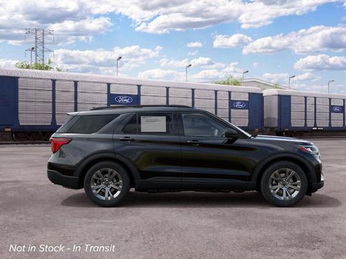 Agate Black Metallic 2027 Ford Explorer
