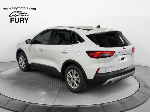 Oxford White 2025 Ford Escape Active
