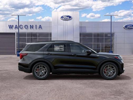Agate Black Metallic 2027 Ford Explorer ST-Line