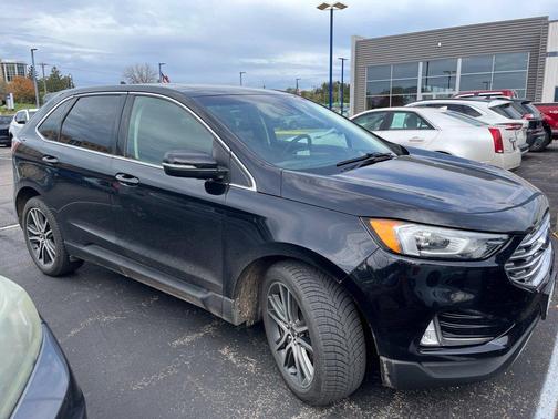 Agate Black Metallic 2019 Ford Edge Titanium