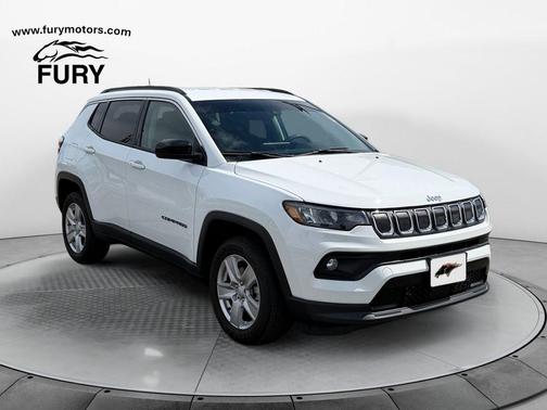 Bright White Clearcoat 2022 Jeep Compass Latitude