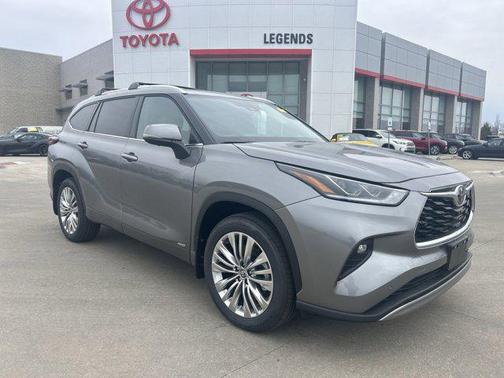 2026 Toyota Highlander Hybrid Platinum
