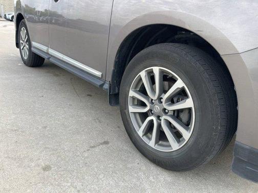2014 Nissan Pathfinder SL