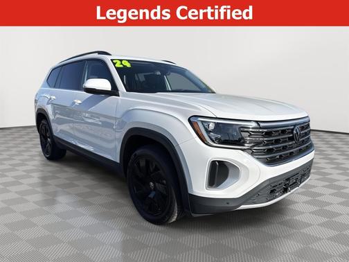 Pure White 2024 Volkswagen Atlas 2.0T SE w/Technology