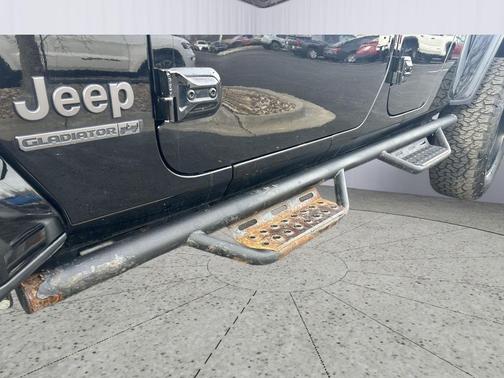 2021 Jeep Gladiator 80th Anniversary 4x4