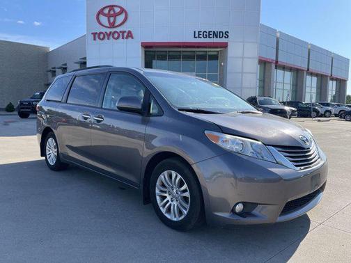 2015 Toyota Sienna XLE