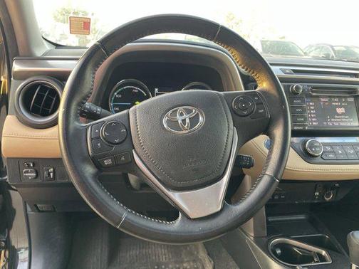 2016 Toyota RAV4 Hybrid XLE