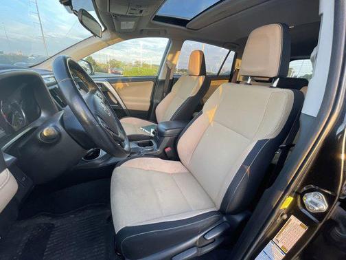 2016 Toyota RAV4 Hybrid XLE