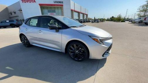 2025 Toyota Corolla Hatchback XSE