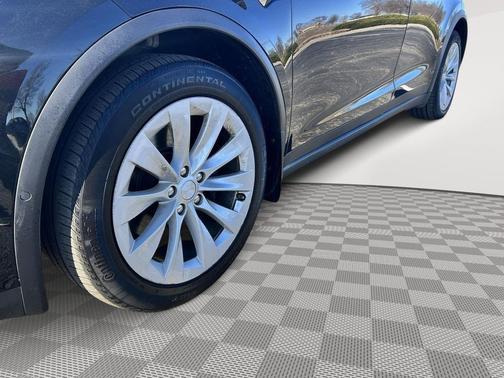 2020 Tesla Model X Long Range Plus Dual Motor All-Wheel Drive