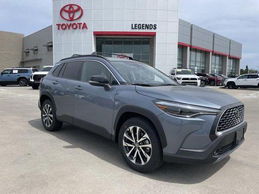 2025 Toyota Corolla Cross XLE