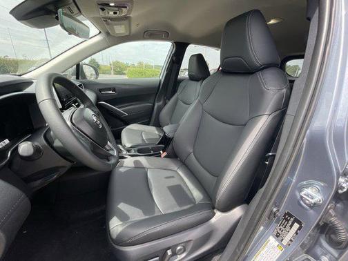 2025 Toyota Corolla Cross XLE