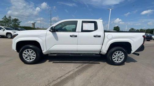 2025 Toyota Tacoma SR