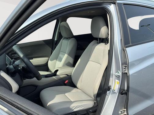 Lunar Silver Metallic 2022 Honda HR-V EX