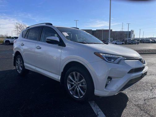 2017 Toyota RAV4 Platinum
