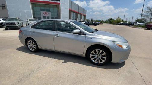 2016 Toyota Camry Hybrid XLE